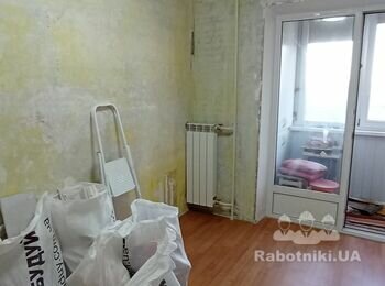 Малярні роботи в кімнаті