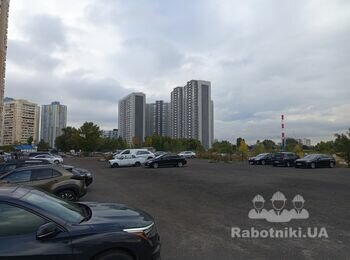 Влаштування освітлення на автостоянці.
