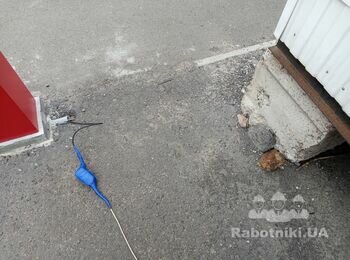 Влаштування освітлення на автостоянці.