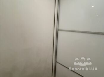 Монтаж багету, його фарбування та фарбування стелі 14 кв м