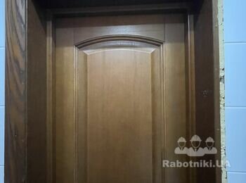 Демонтаж межкімнатних дверей