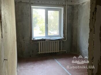 Ремонт квартири: шпаклівка, поклейка шпалер (100м2)
