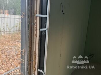 Мелкие работы. Гипсокартон дошить, трещины в штукатурке убрать.