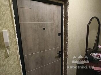 Добір на вхідні двері