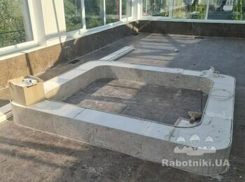 Установить накрывку на цветник из мрамора