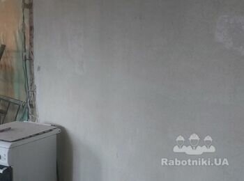 Демонтаж штукатурки до кирпича, стяжки и снос гипсовой перегородки
