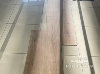 Вініловий ламінат на клей. 90 м2