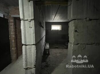 Встановлення вхідних дверей