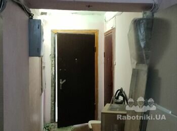Косметичний ремонт загального коридору