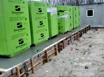 Кладка стін, зведення коробки (газобетон)