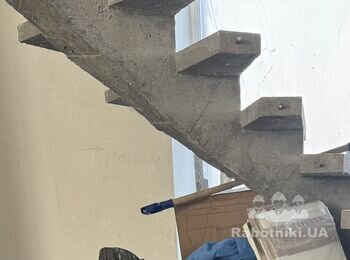 Штукатурка сходів, балки