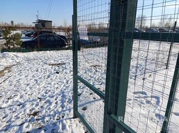 Встановлення кодового замка на металеву хвіртку на автостоянці