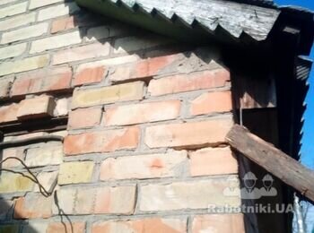 Перекласти з цегли угол будинку