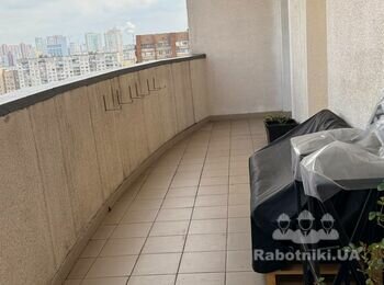 Покласти плитку на балкон з підготовчими роботами. Під ключ.
