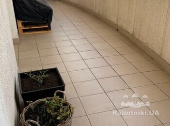 Покласти плитку на балкон з підготовчими роботами. Під ключ.