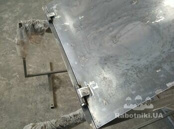 Встановлення люків металевих