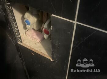 Точка холодної і гарячої води для душкабіни