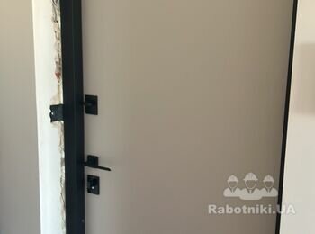 Відкоси вхідних дверей