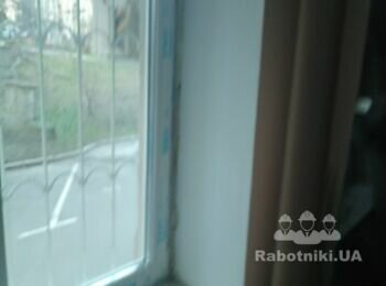 Облаштування віконних укосів, два вікна