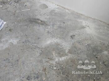 Потрібно зняти бітум з підлоги.