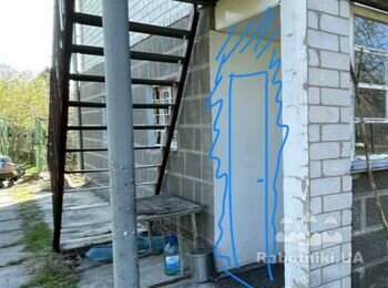 Укладання газоблоку +-3-4 куби, встановлення вікон.