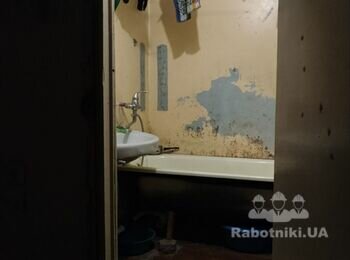 Заміна сантехніки та ремонт труб у туалеті і ванній кімнаті