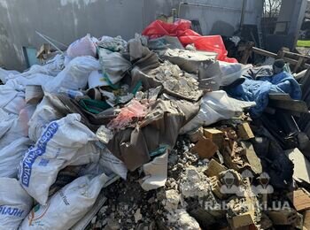 Погрузка та вивезення будівельного сміття