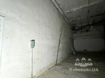 Чистка стін під фарбування