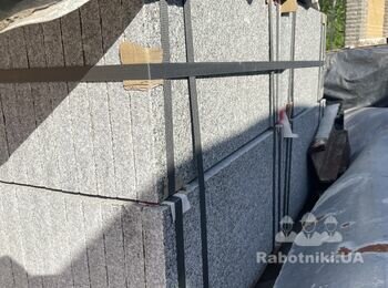 Потрібно вкласти гранітну плитку 300х600