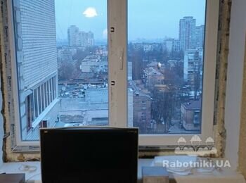 Переустановить 1 подоконник и отремонтировать откосы на 3-х окнах