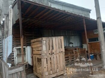 Демонтаж временных деревянных сооружений (бывшие бытовки, склады)