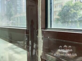 Фарбування алюмінієвих вікон, ПВХ дверей, поручнів металевих