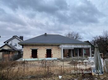 Фасад будинку орієнтовно 185кв.