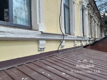 Реконструкція та реставрація ліпнини та фасаду.