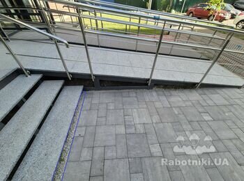 Підрізка, і укладання гранітної плитки