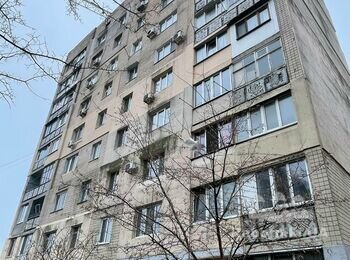 Монтаж винилового сайдинга на балконы