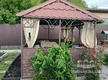 Шлифовка и покраска беседки
