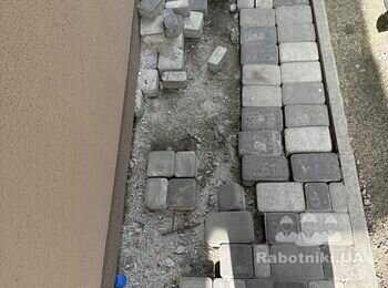 Прокладання кабеля під бруківкою