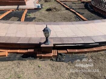 Потрібно відремонтувати стару гранітну плитку і укласти нову