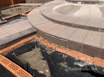 Потрібно відремонтувати стару гранітну плитку і укласти нову