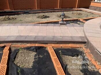 Потрібно відремонтувати стару гранітну плитку і укласти нову