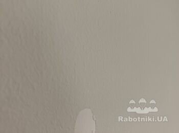 Шпаклівка пробілів в стіні та покраска