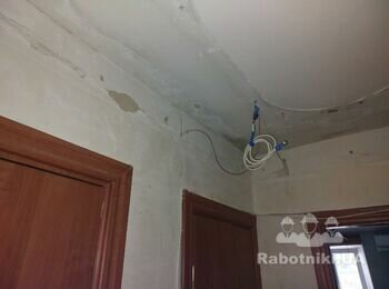 Ремонт стін в коридорі квартири (23м2)