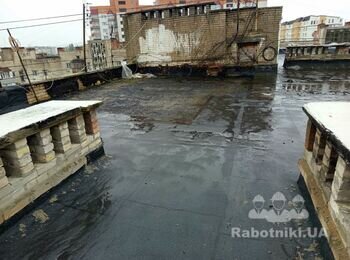 Нужно обновить кровлю на плоской крыше многоэтажки