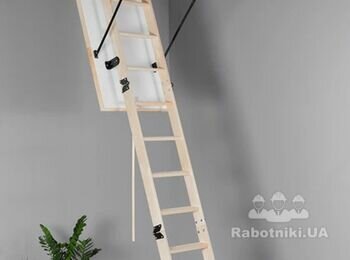 Встановлення сходів на горище