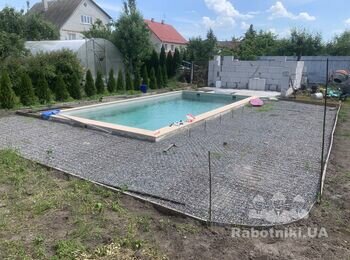 Прийняти бетон 5 кубів з бетононасосу.