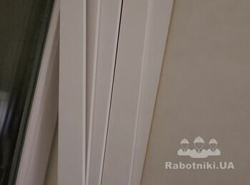 Отделка откосов 1 дверь, возле окна зашпаклевать вм'ятини