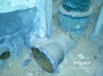 Демонтаж стояковой чугунной трубы и монтаж пластиковой трубы