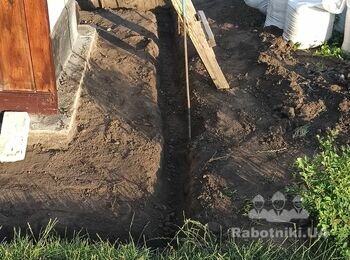 Залить отмостку