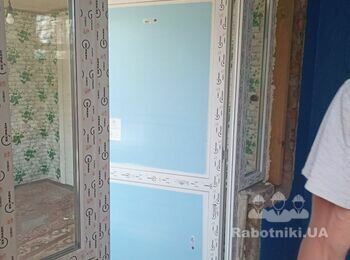 Нужны оконщики и отделочники.